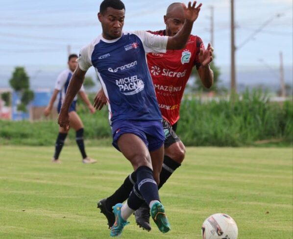 Com experiência no exterior e na base de grandes clubes, Choco confia no trabalho da Academia
