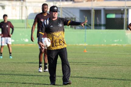 Mixto retoma atividades no campo e terá amistosos antes de estreia no estadual