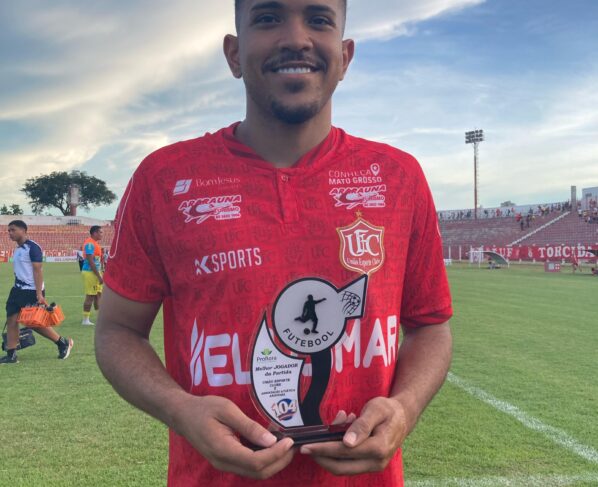 Eleito melhor jogador pela 104 FM, Yan Maranhão comemora campanha do União