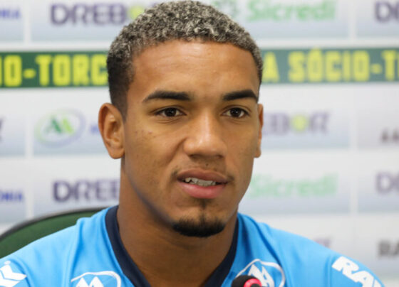 Em áudio vazado, Denilson revela proposta do Corinthians e afirma não estar acima do peso