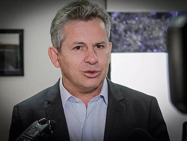 Mauro Mendes veta projeto de lei de apoio aos clubes de Mato Grosso