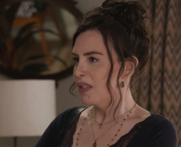 Renée (Maria Clara Spinelli) em Elas por Elas